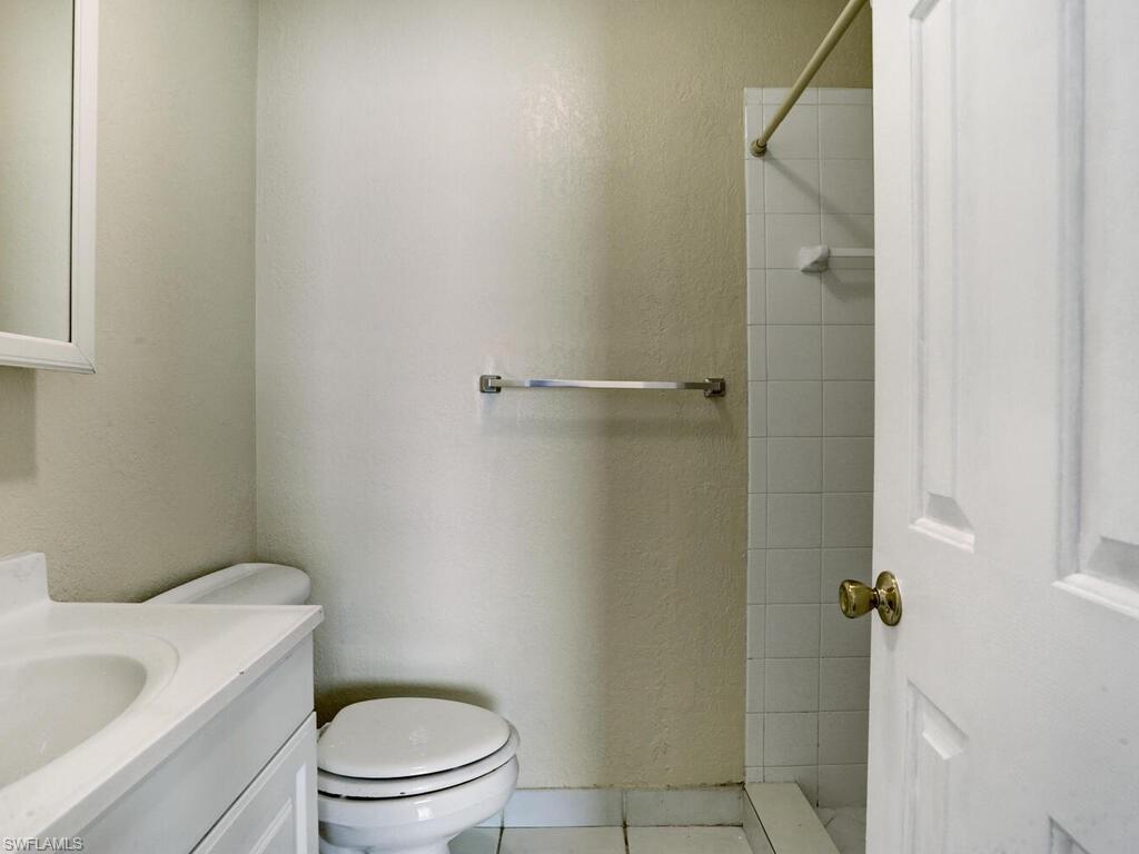 4607 Bayshore DR Unit: K8