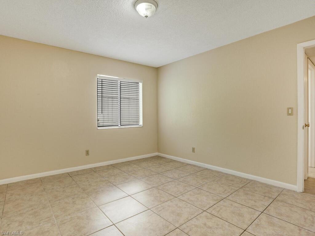 4629 Bayshore DR Unit: J1