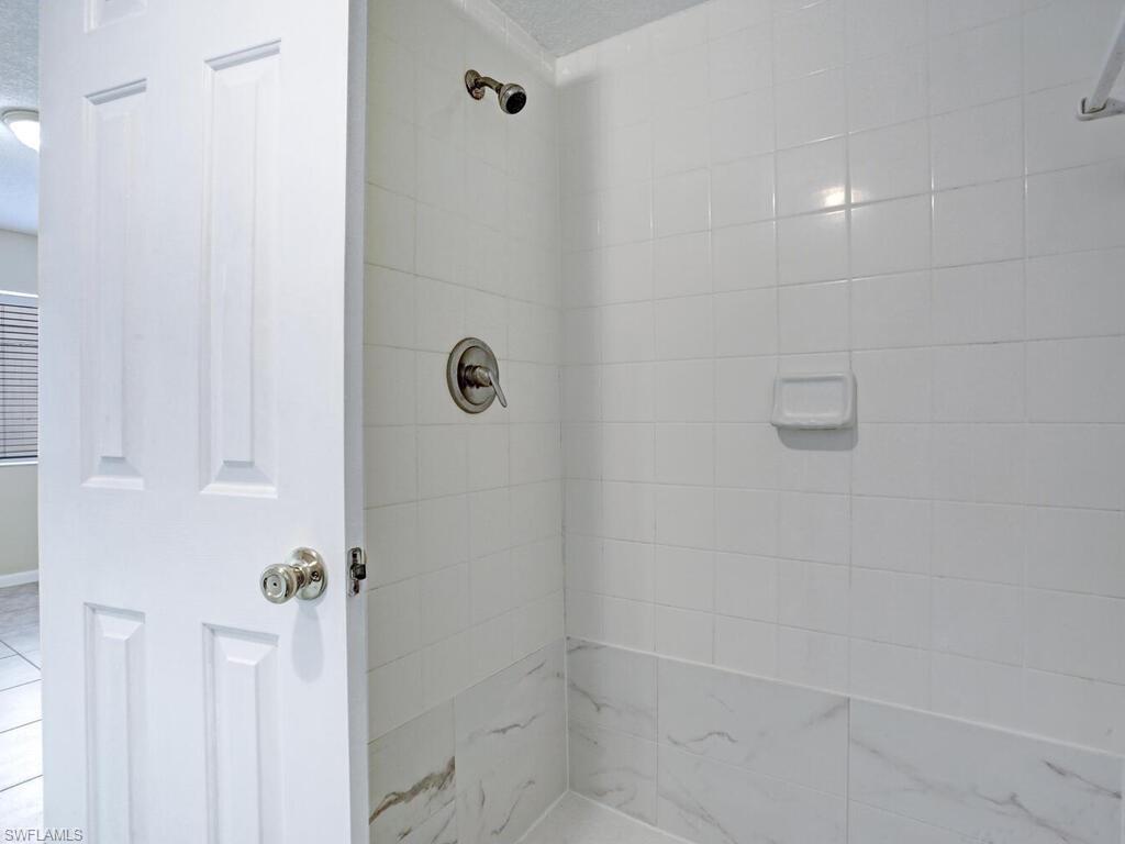 4629 Bayshore DR Unit: J1