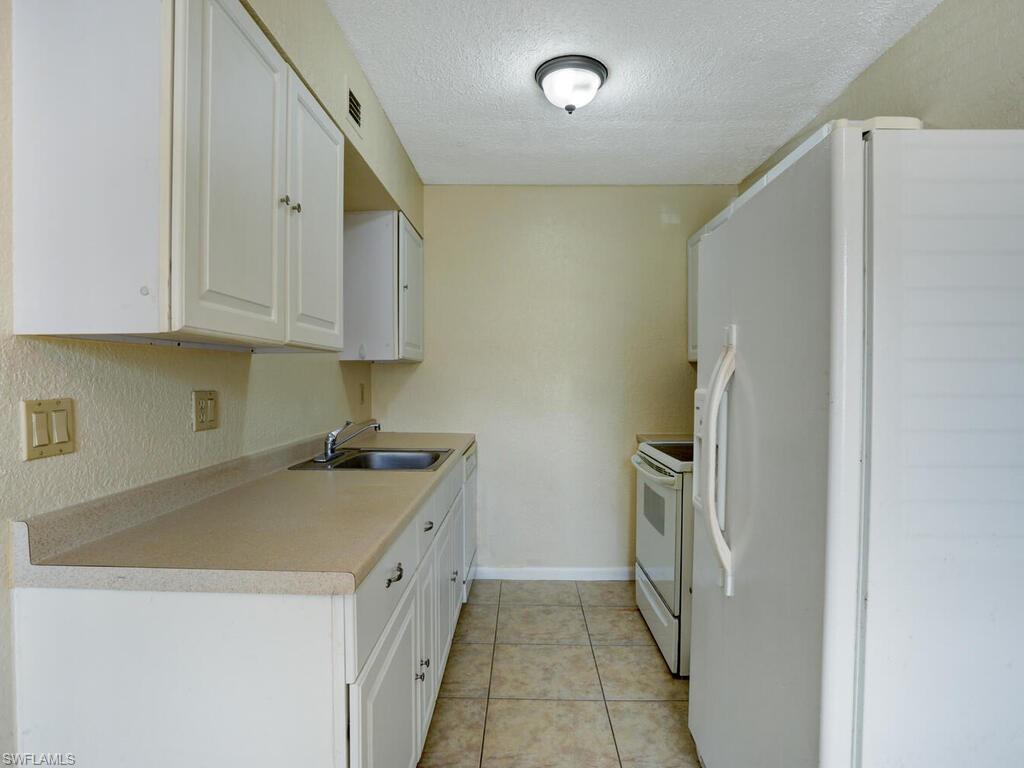 4629 Bayshore DR Unit: J1