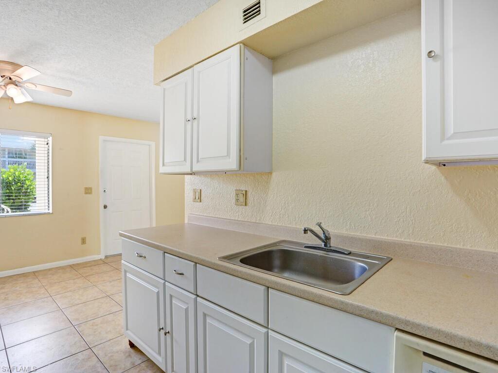 4629 Bayshore DR Unit: J1