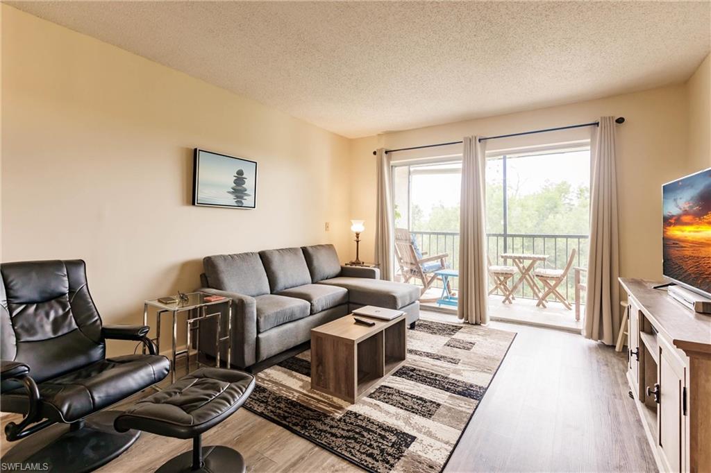 4380 27th CT SW Unit: 1-406
