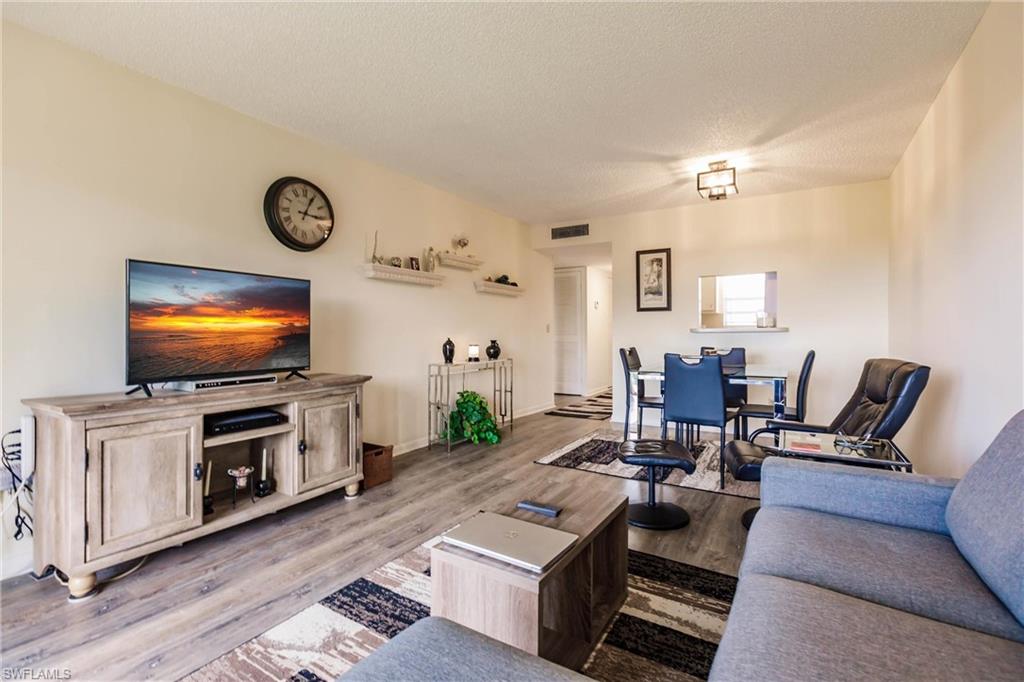 4380 27th CT SW Unit: 1-406