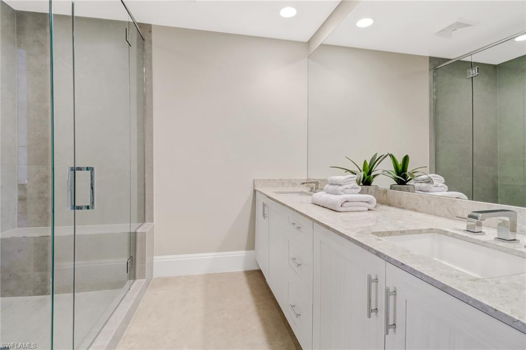 1035 3rd AVE S Unit: 203