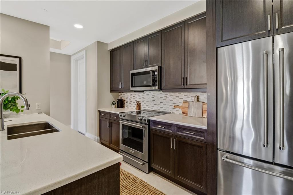 1035 3rd AVE S Unit: 203