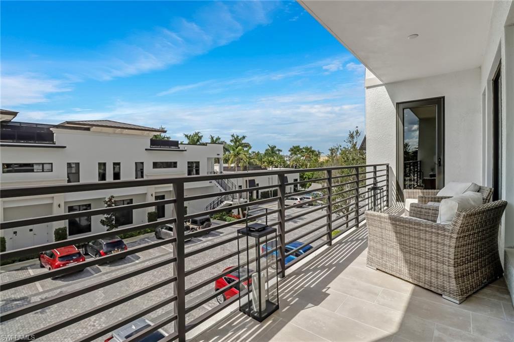 1111 Central AVE Unit: 307