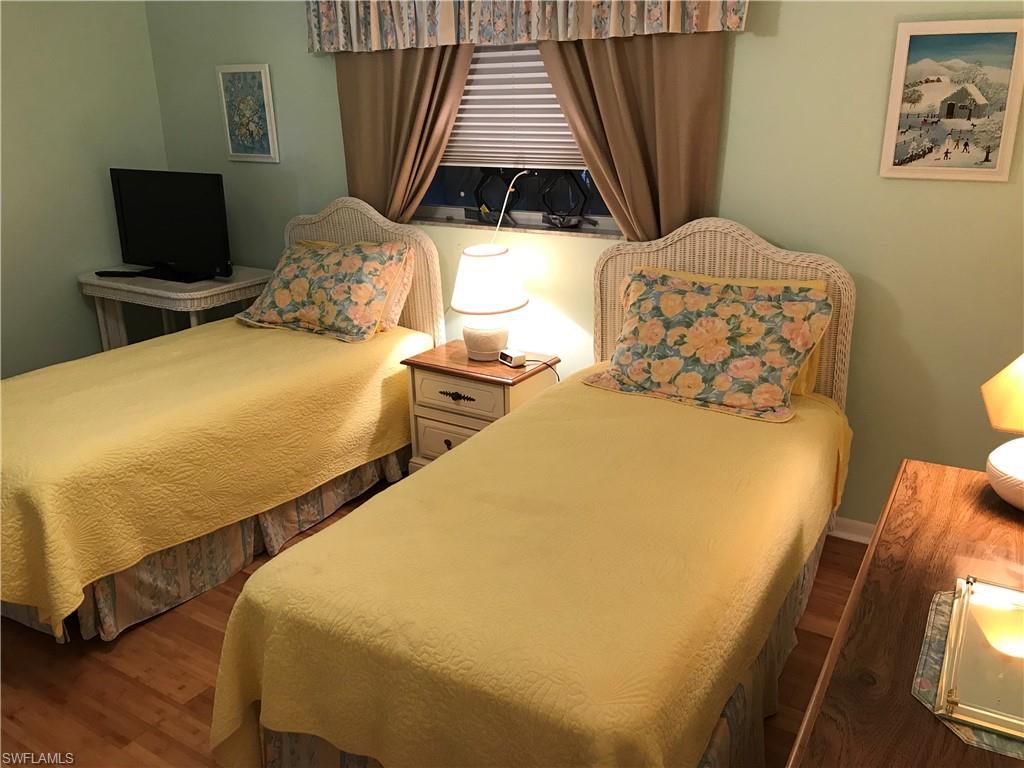 600 Valley Stream DR Unit: F8
