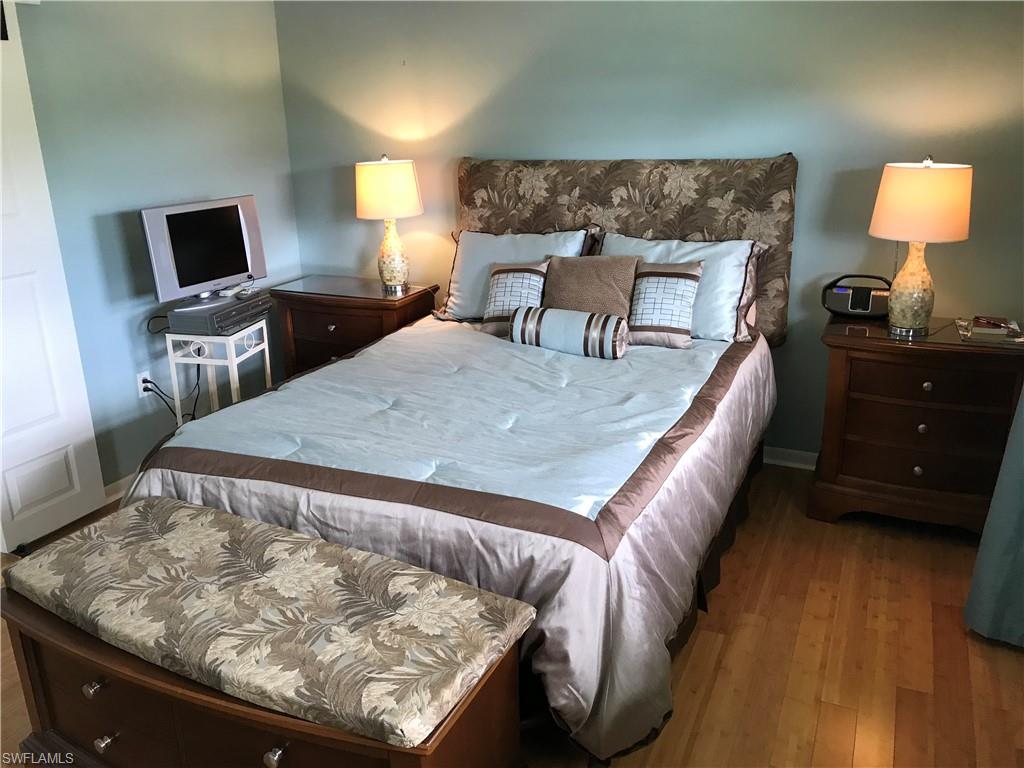 600 Valley Stream DR Unit: F8