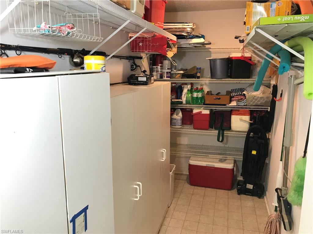 600 Valley Stream DR Unit: F8