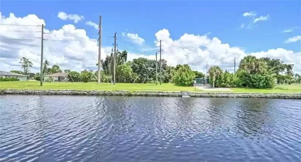 600 Valley Stream DR Unit: F8