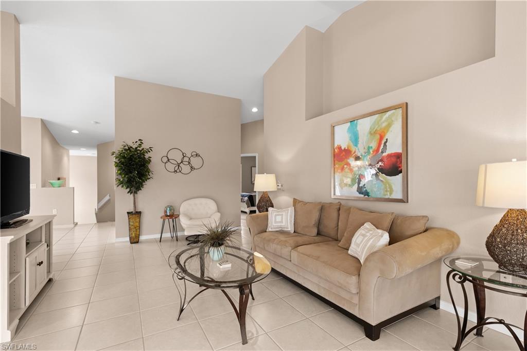 5250 Birmingham DR Unit: 202