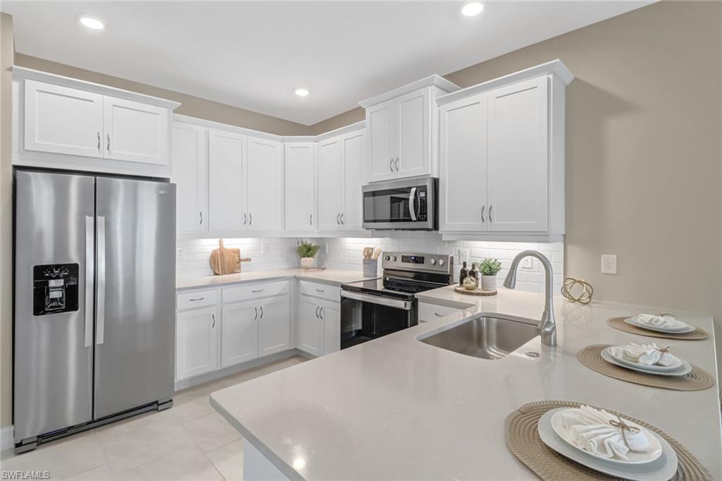 1025 Tranquil Brook DR