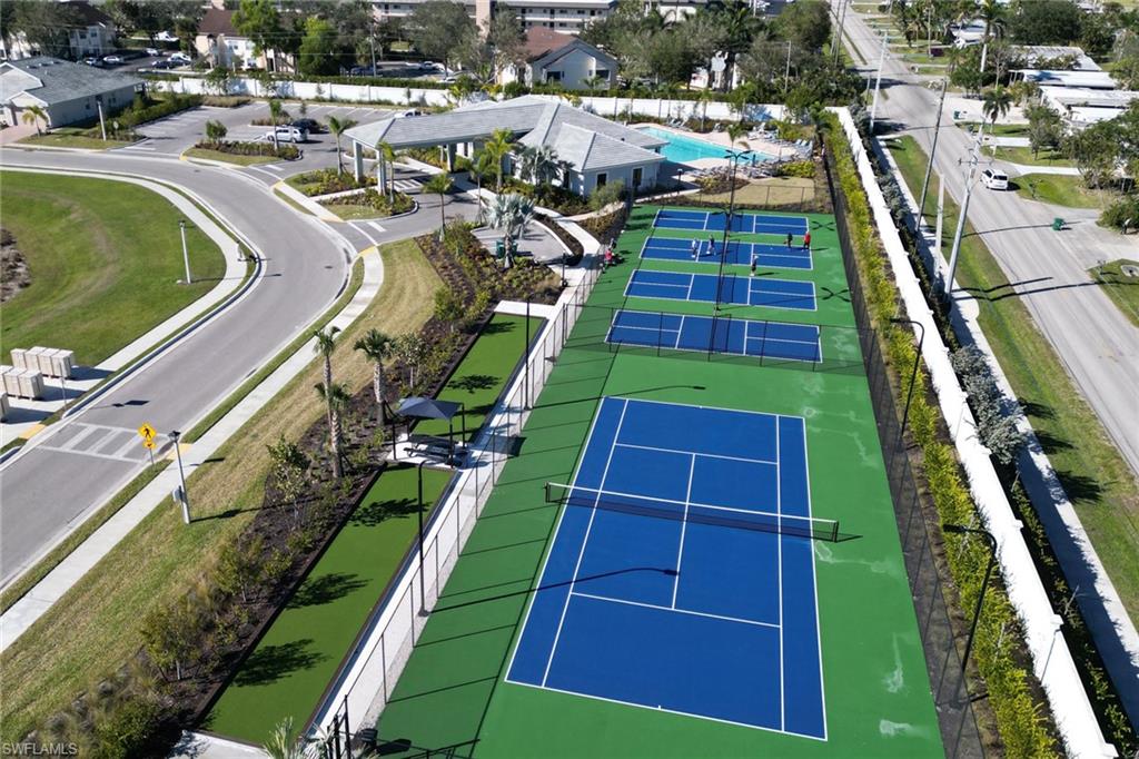 1025 Tranquil Brook DR