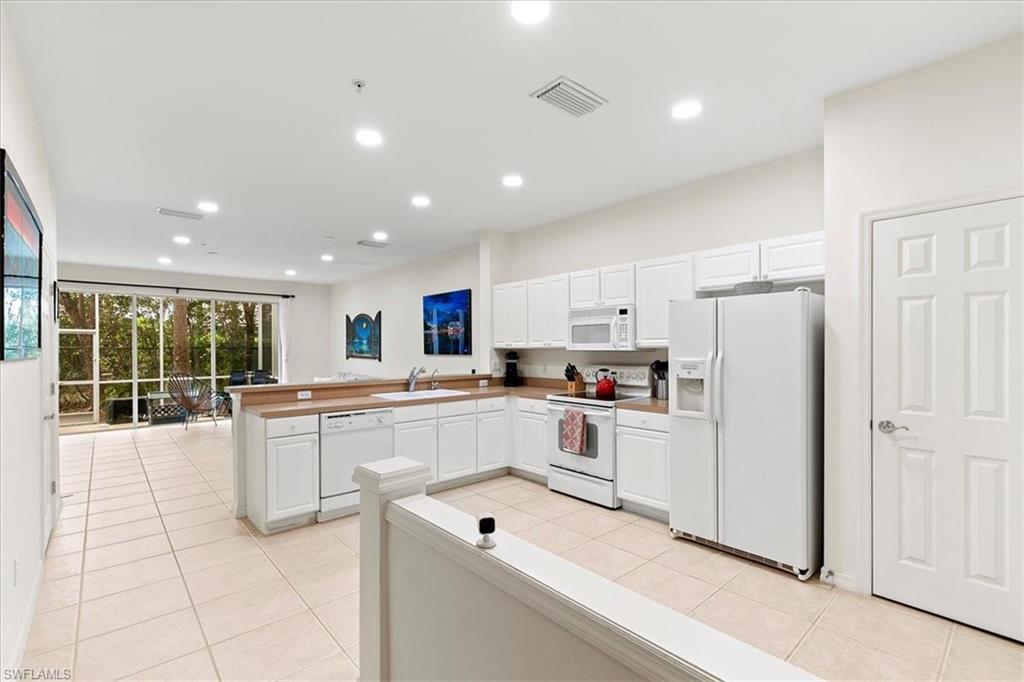 15841 Marcello CIR Unit: 84