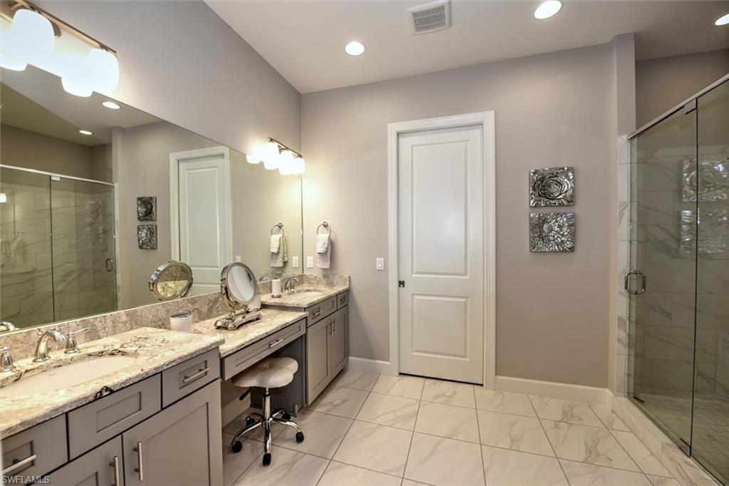 9679 Montelanico LOOP Unit: 202