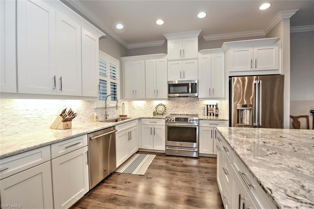 9679 Montelanico LOOP Unit: 202