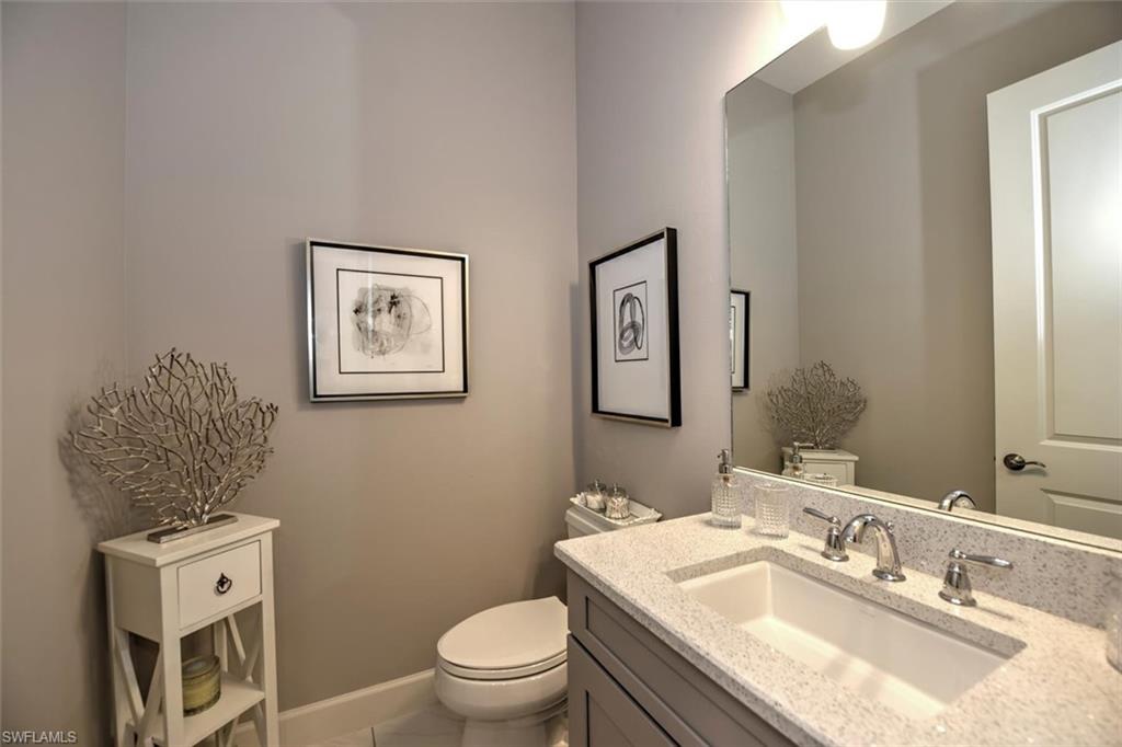 9679 Montelanico LOOP Unit: 202