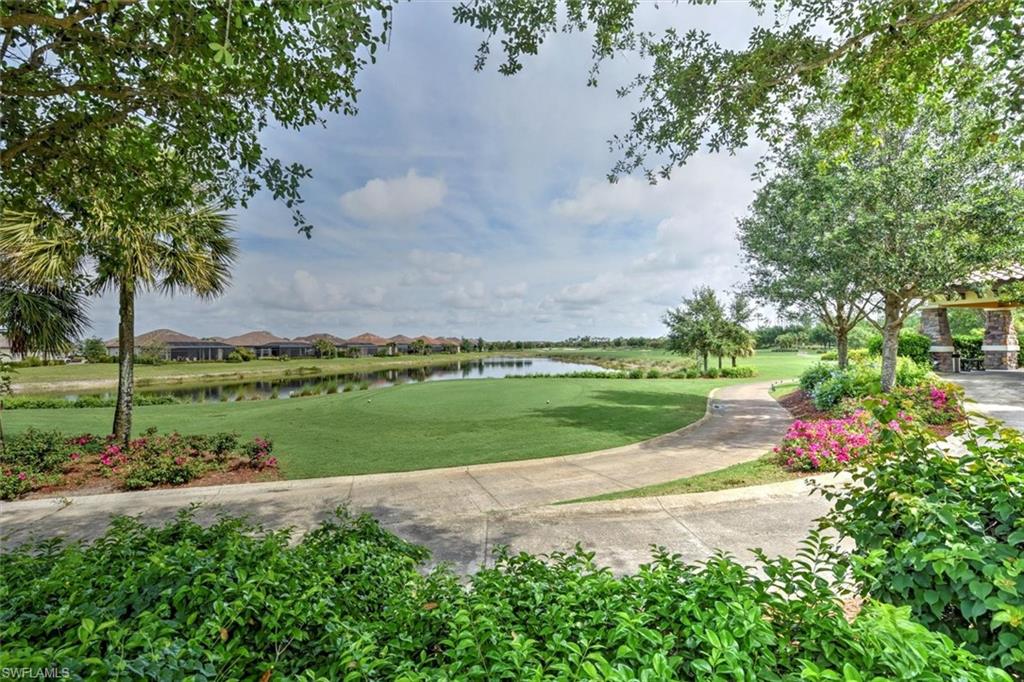 9679 Montelanico LOOP Unit: 202