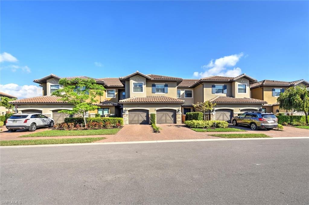 9679 Montelanico LOOP Unit: 202