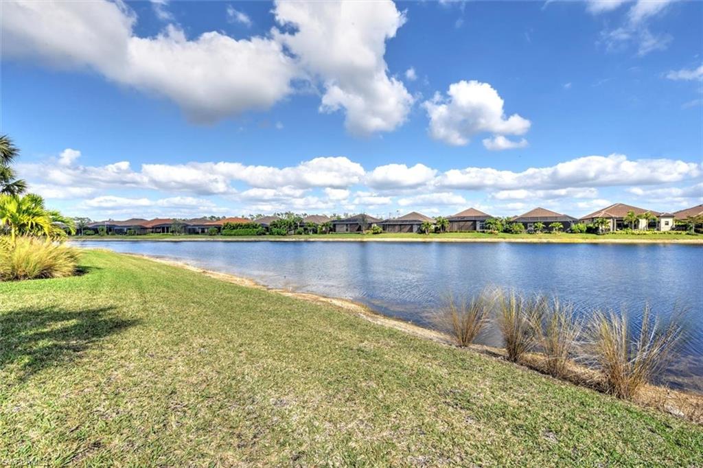 9679 Montelanico LOOP Unit: 202