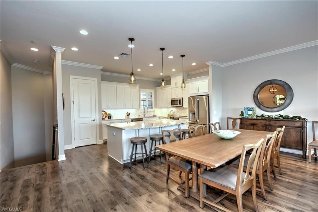 9679 Montelanico LOOP Unit: 202