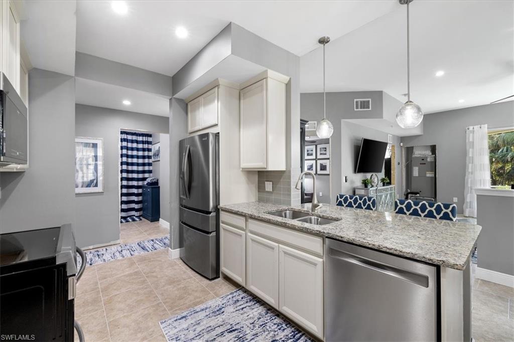18239 Creekside Preserve LOOP Unit: 102
