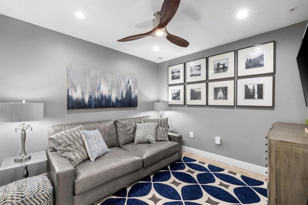 18239 Creekside Preserve LOOP Unit: 102