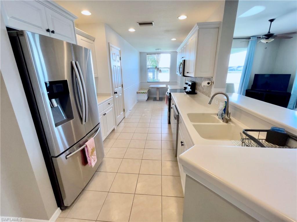 4202 Liron AVE Unit: 101