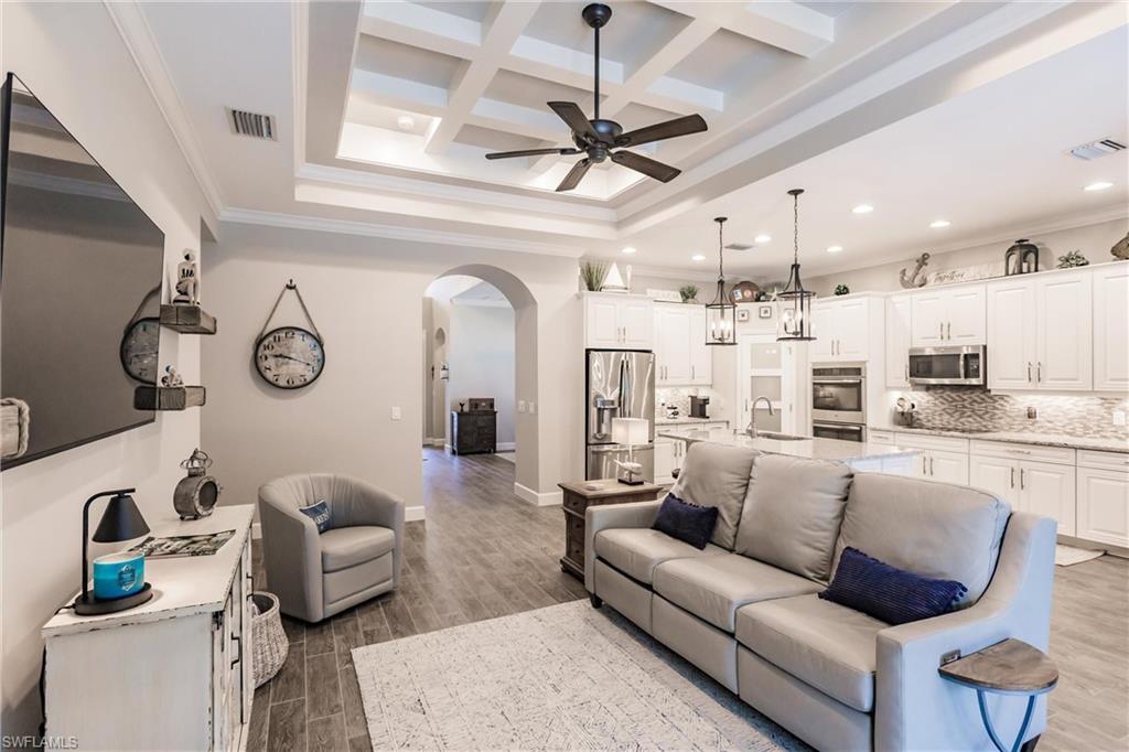 9251 Isla Bella CIR