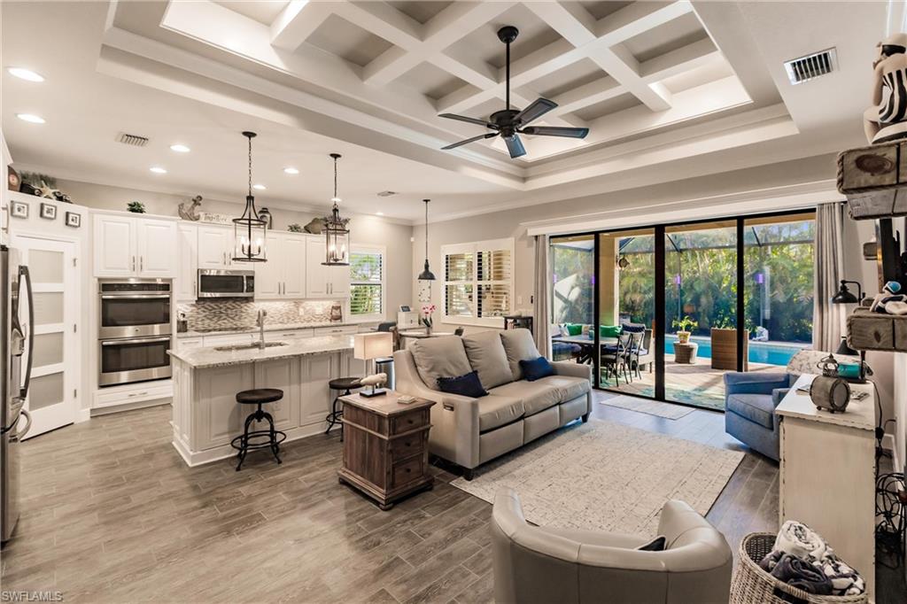 9251 Isla Bella CIR
