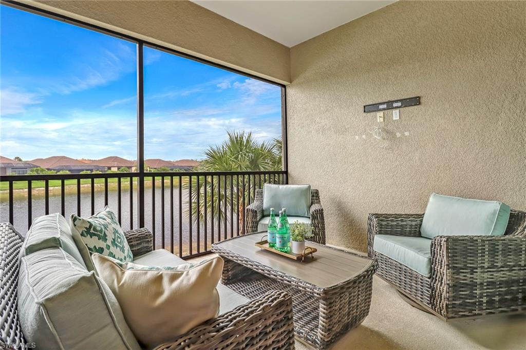 9679 Montelanico LOOP Unit: 202