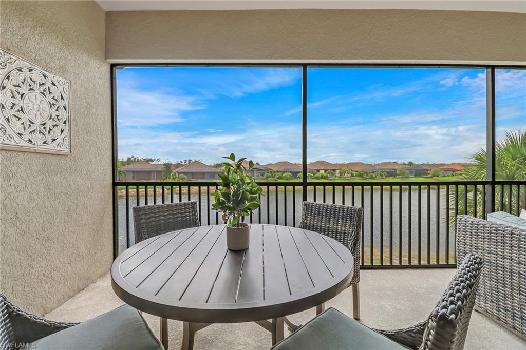 9679 Montelanico LOOP Unit: 202