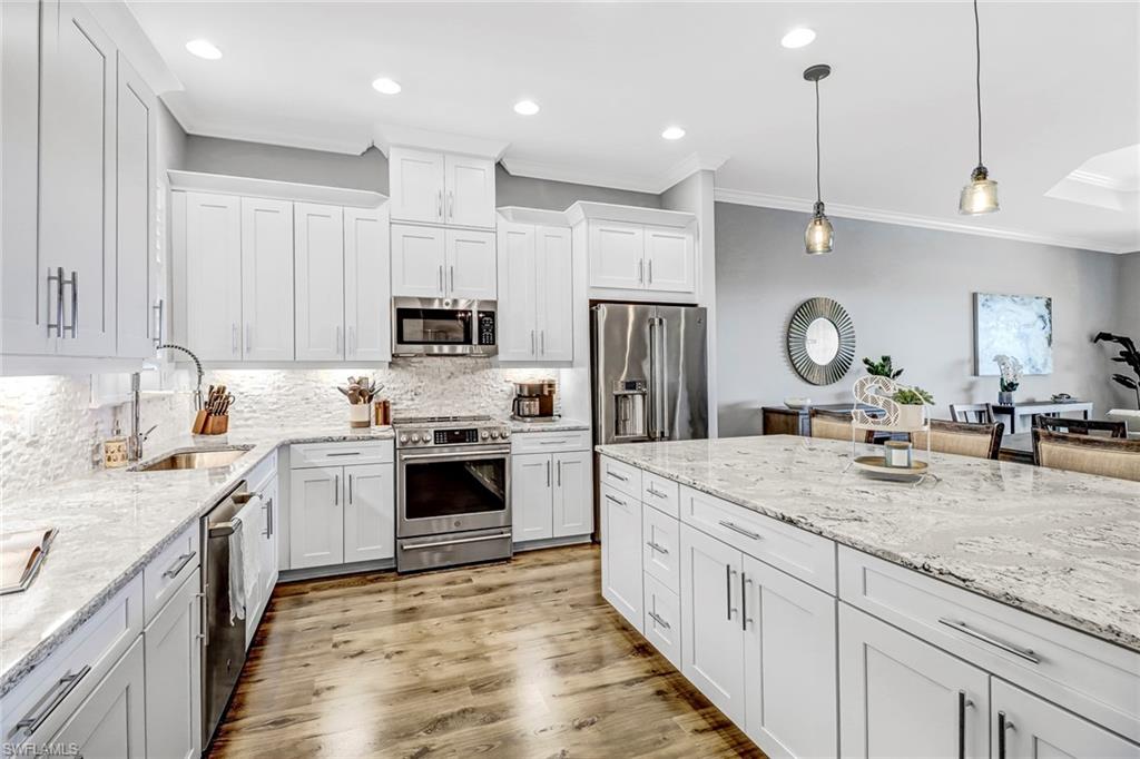 9679 Montelanico LOOP Unit: 202