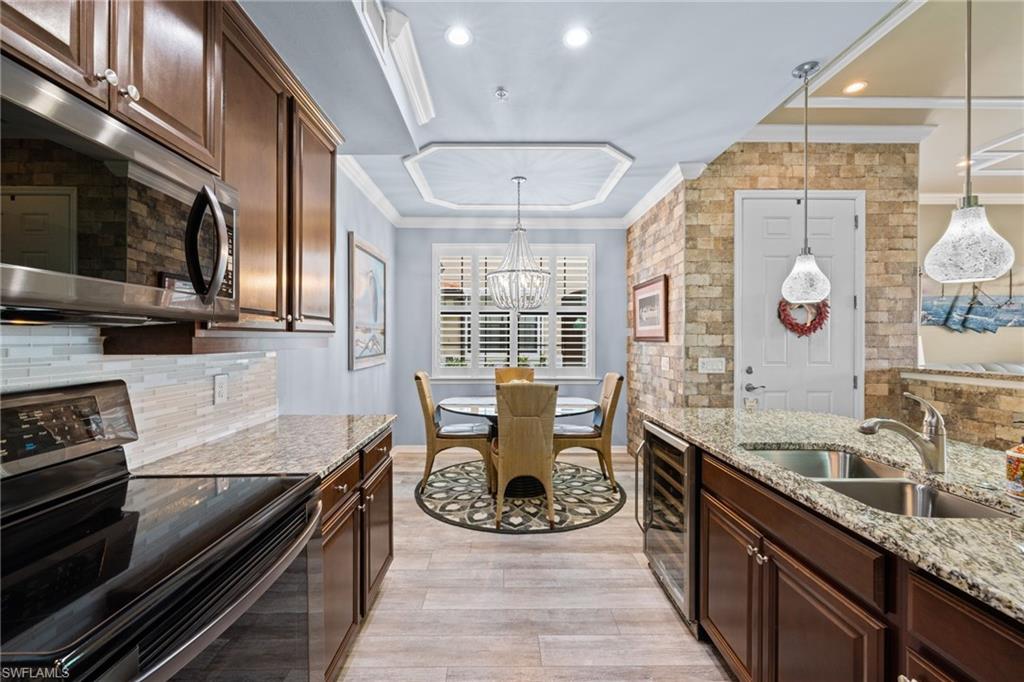 26189 Palace LN Unit: 101
