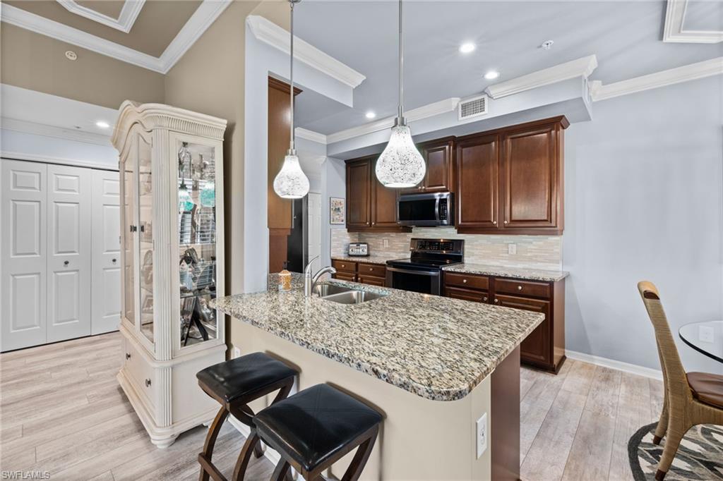 26189 Palace LN Unit: 101