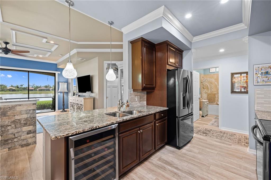 26189 Palace LN Unit: 101