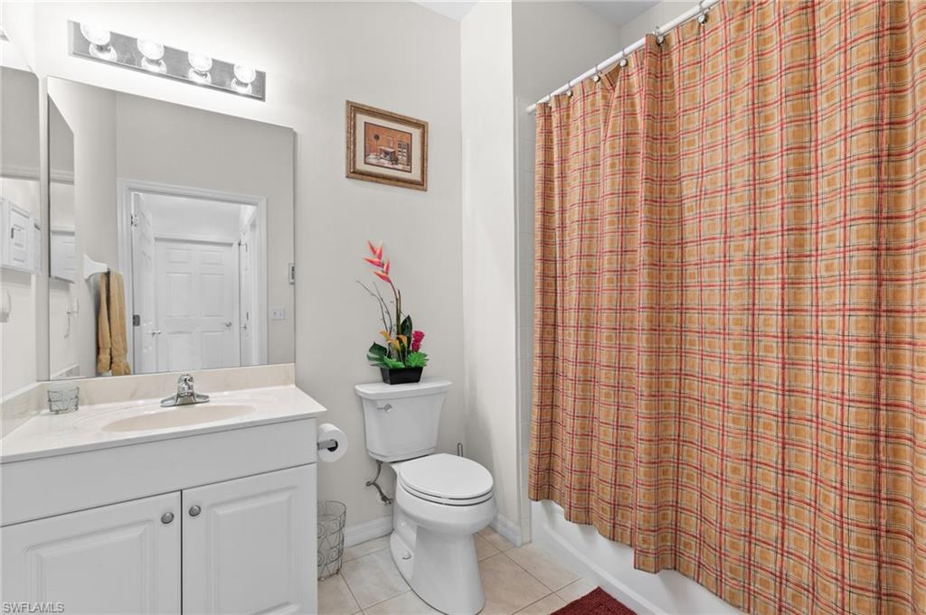 4864 Hampshire CT Unit: 9-104