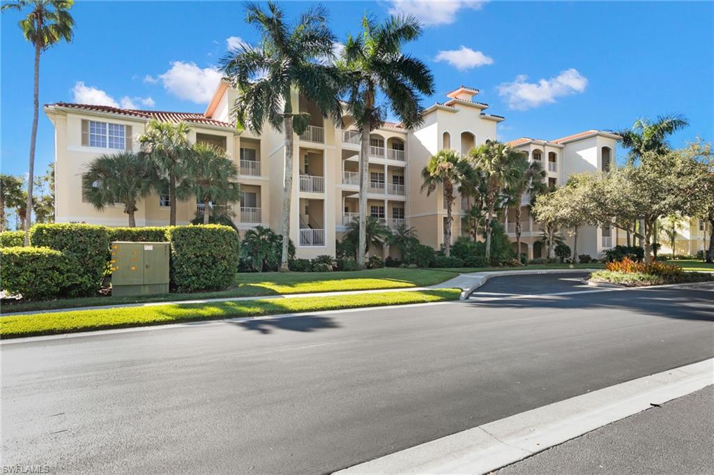 4864 Hampshire CT Unit: 9-104