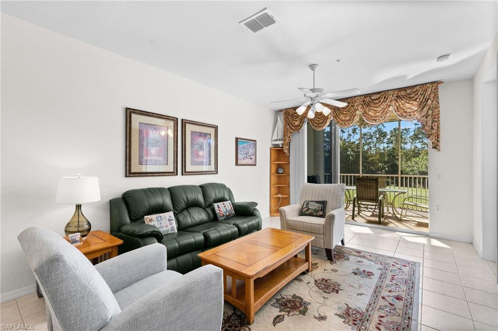 4864 Hampshire CT Unit: 9-104