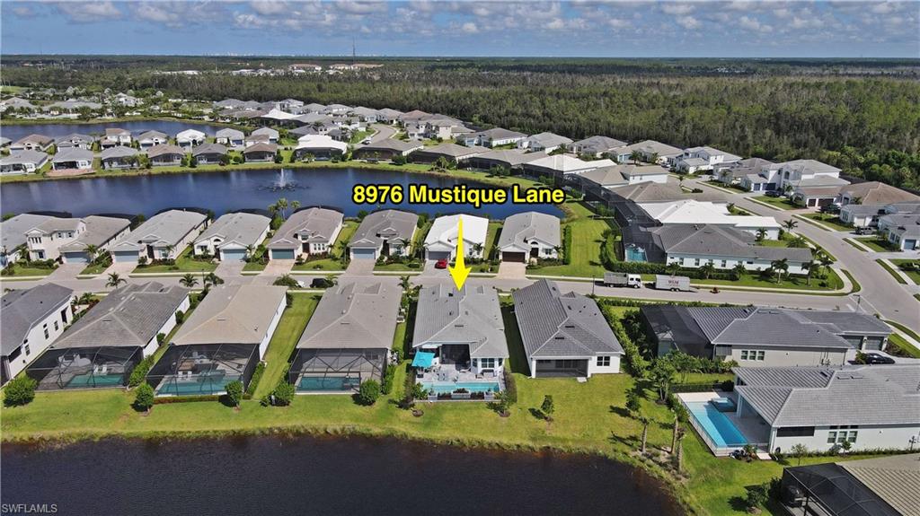 8976 Mustique LN