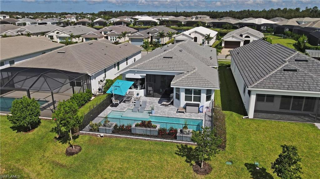 8976 Mustique LN
