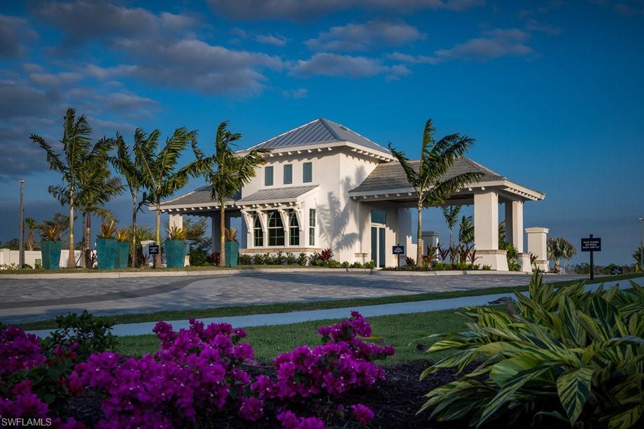 8976 Mustique LN