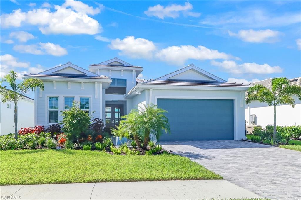8976 Mustique LN