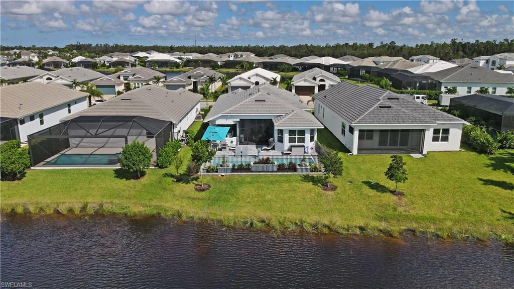 8976 Mustique LN