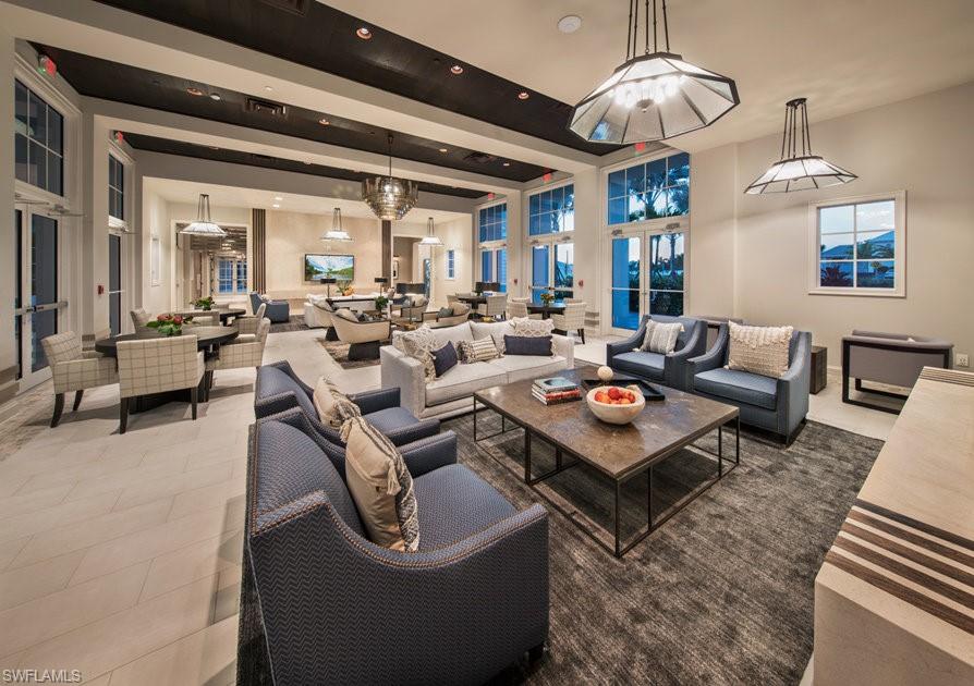 8976 Mustique LN
