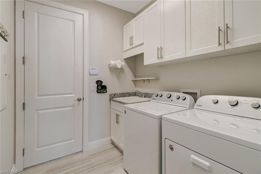 8976 Mustique LN
