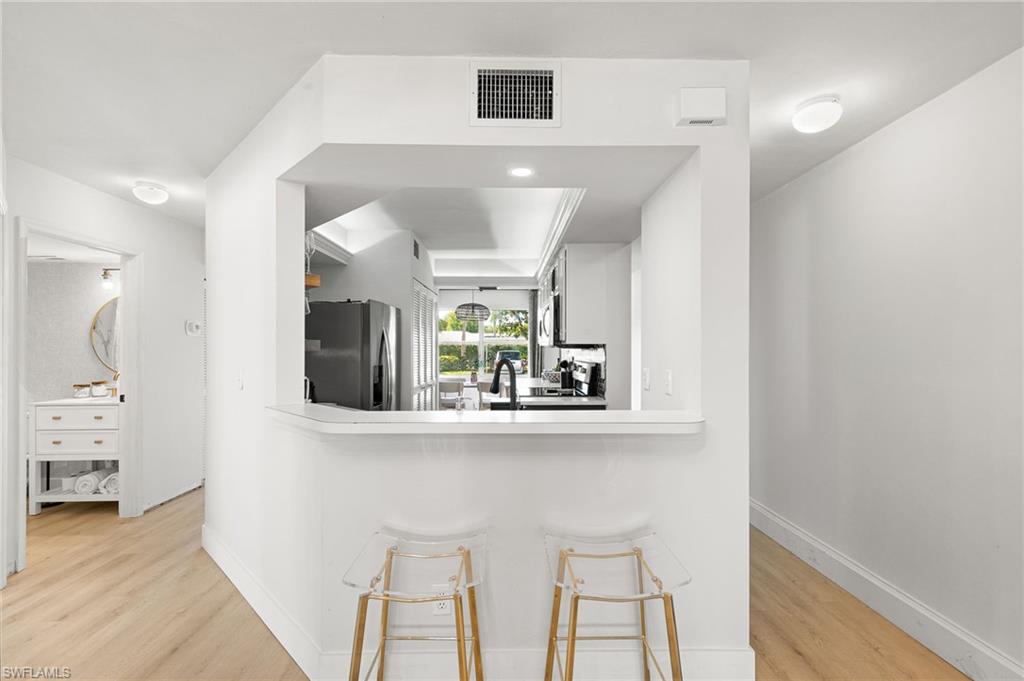 165 Wading Bird CIR Unit: M-106