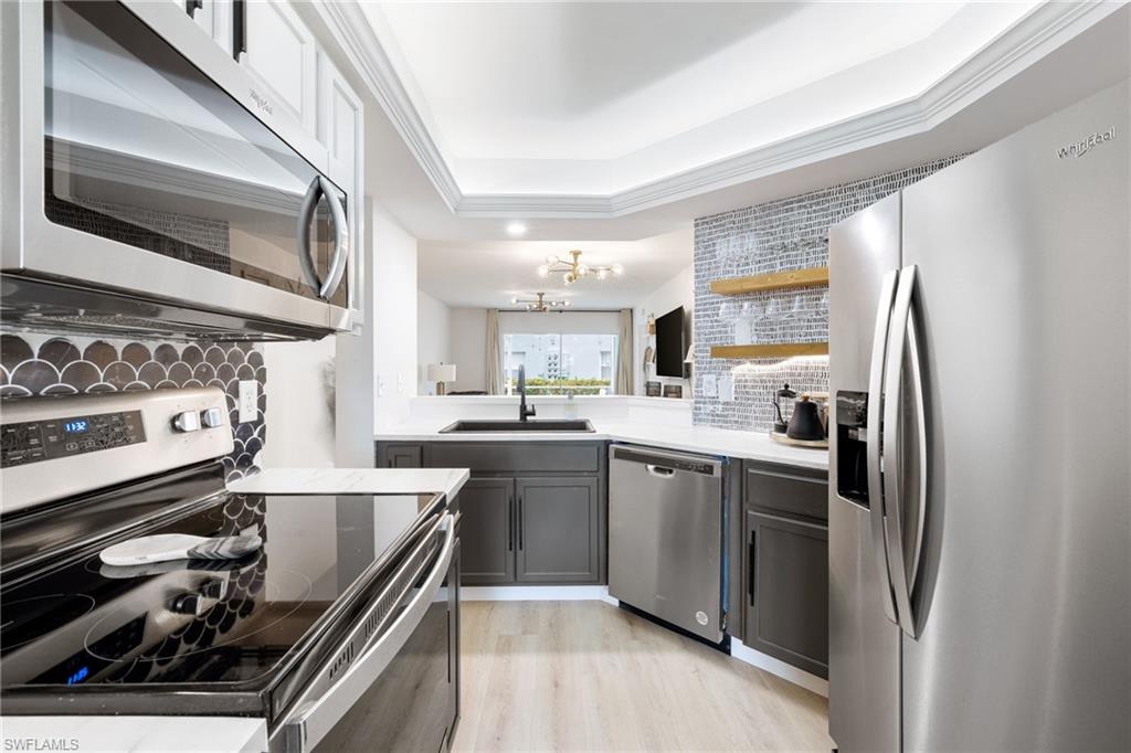 165 Wading Bird CIR Unit: M-106