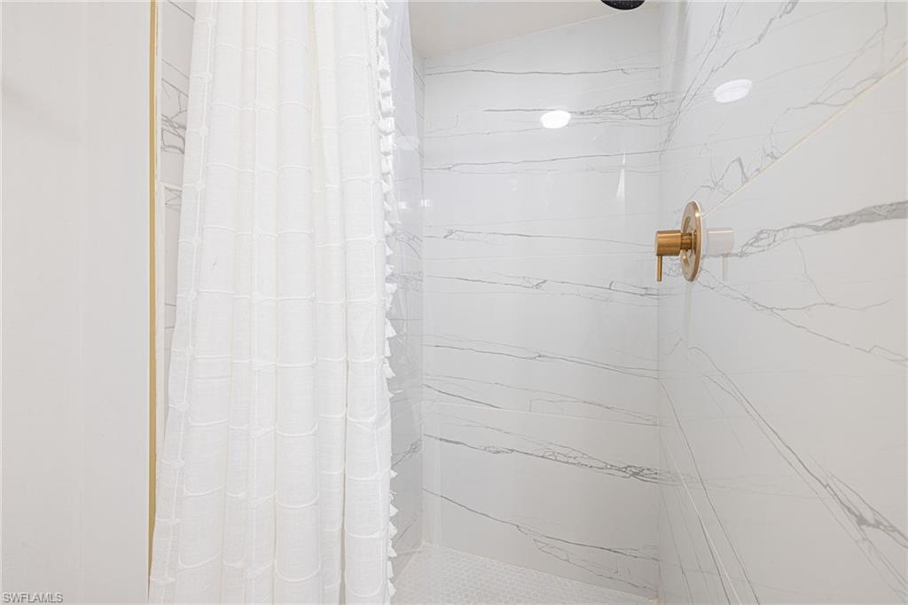 165 Wading Bird CIR Unit: M-106