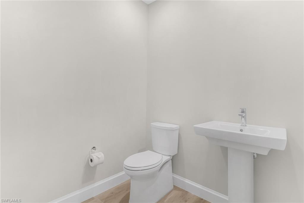 1125 CENTRAL AVE Unit: 579